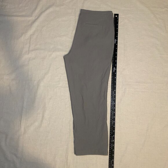 Tribal Fia Snap Button Capri Pant Womens 12P Light Grey Pull On Office EUC - Picture 9 of 10